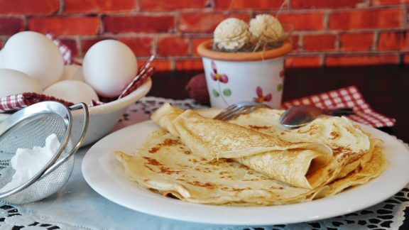 Pancake Recipe - French Style Crepes - Cooking with Fi